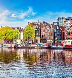 Amsterdam Shutterstock (1).